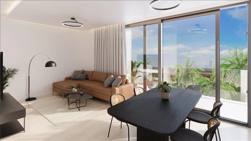 Закрытая резиденция с бассейном и садами рядом с пляжами, Ливадия, Кипр