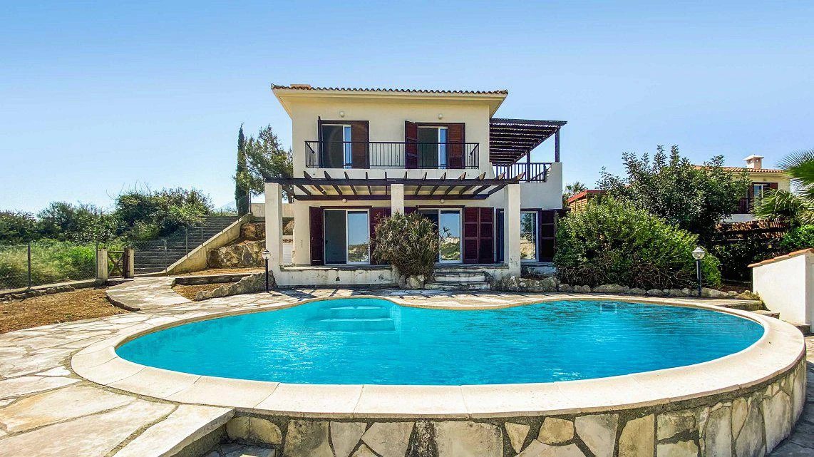 Виллы с бассейнами и живописным видом рядом с пляжем, Писсури, Кипр