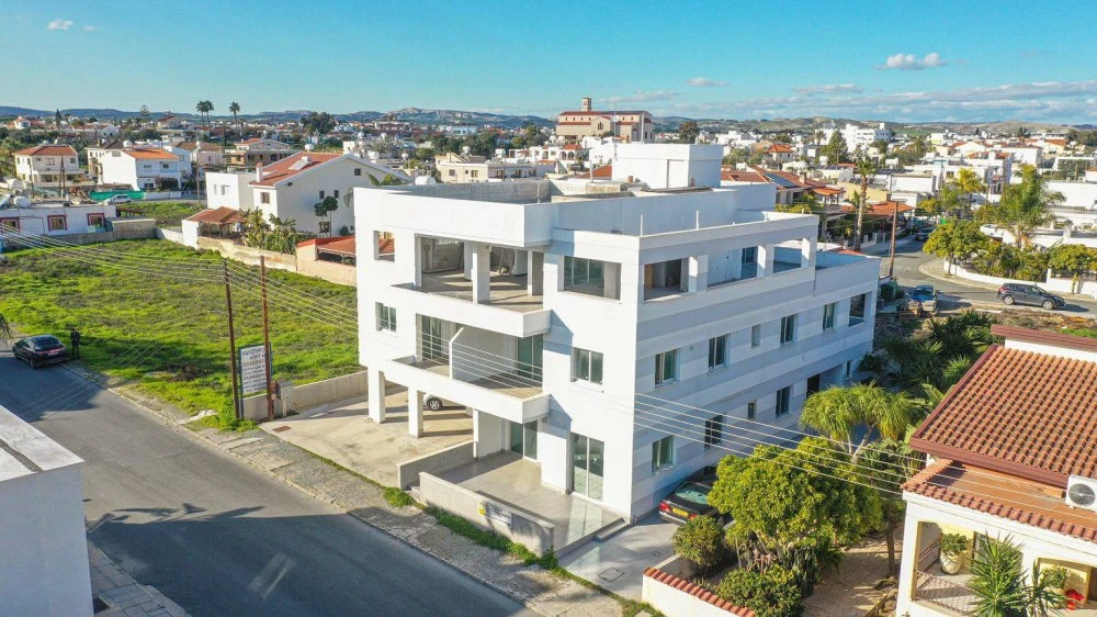 Малоэтажная резиденция рядом с морем, Ларнака, Кипр